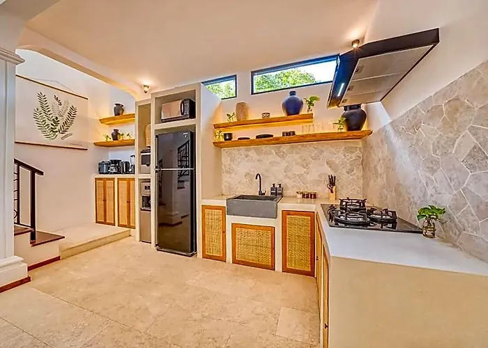 Villa San Diego: Brand New 4bdr *