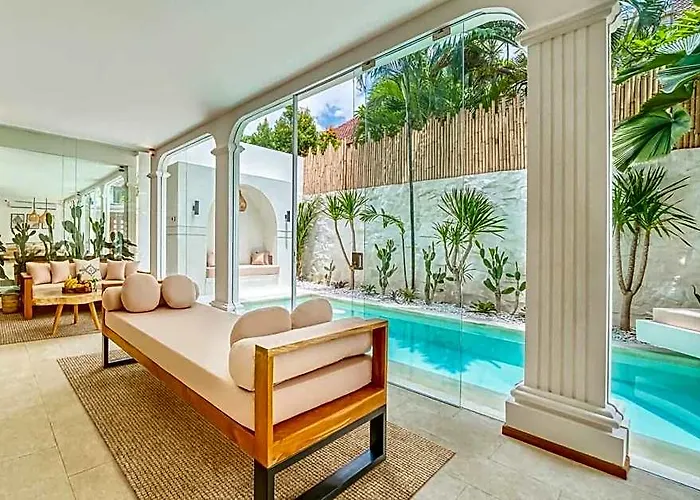 Villa San Diego: Brand New 4bdr *